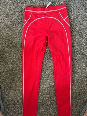 Alo medium women’s work out set new without tags